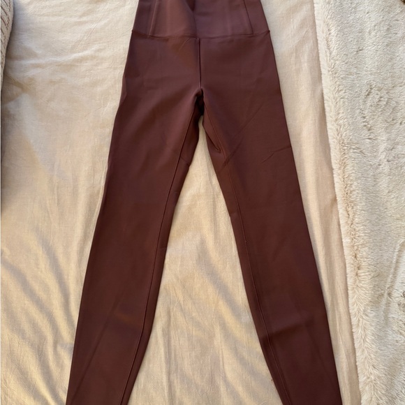 Vuori Women's Leggings Size Small - Picture 2 of 3